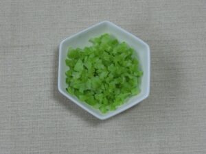 納豆とブロッコリーの茎サラダ2